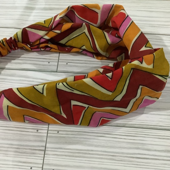 Handmade multicolored zigzag elastic fabric headband - Picture 4 of 4